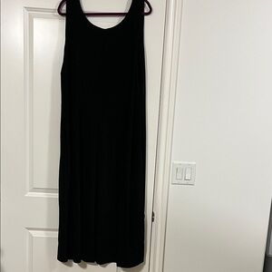 Elegant Black Sleeveless Dress